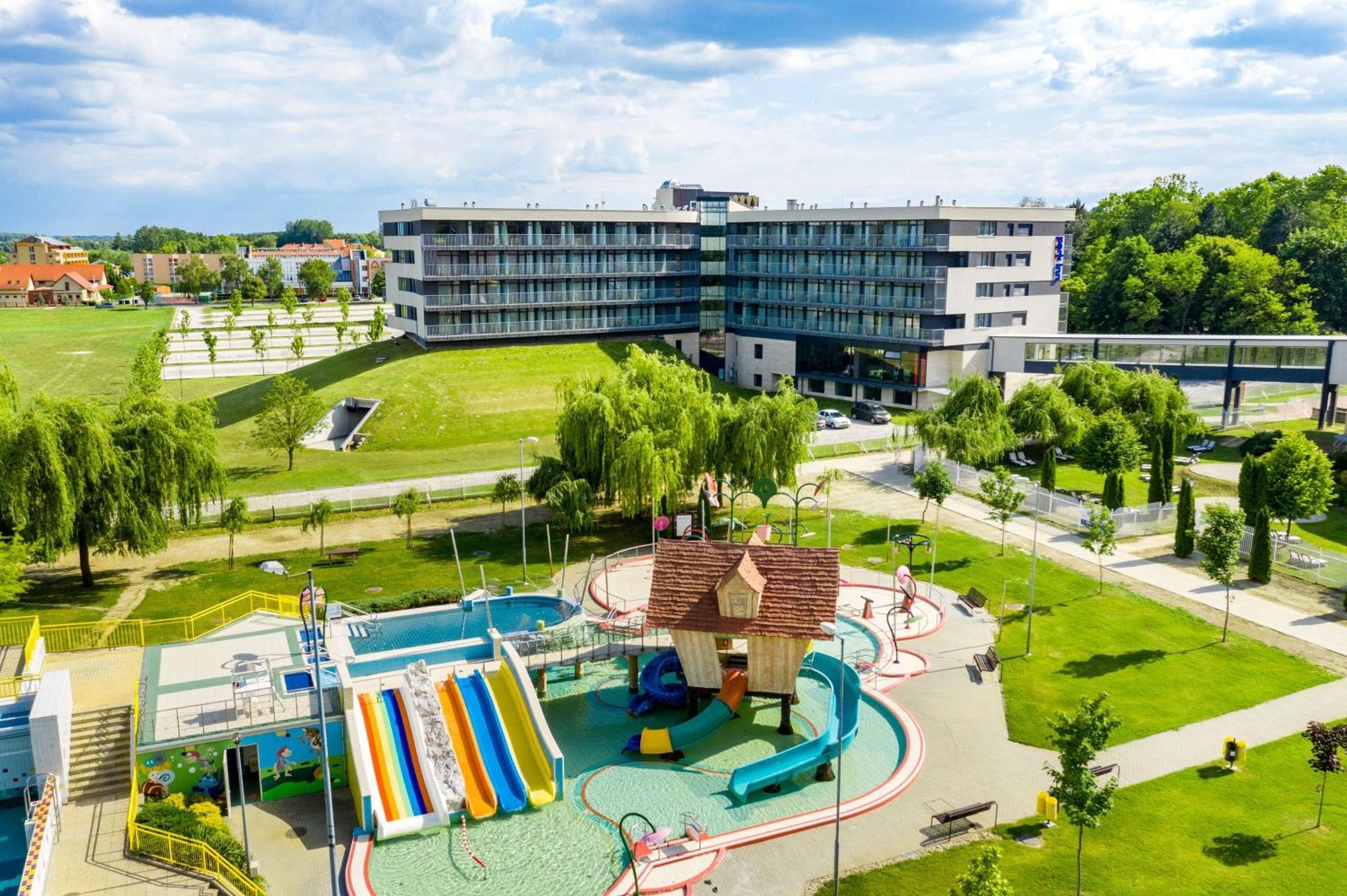 Park Inn By Radisson Zalakaros Hotel & Spa 外观 照片